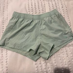 North Face Size M Athletic Shorts